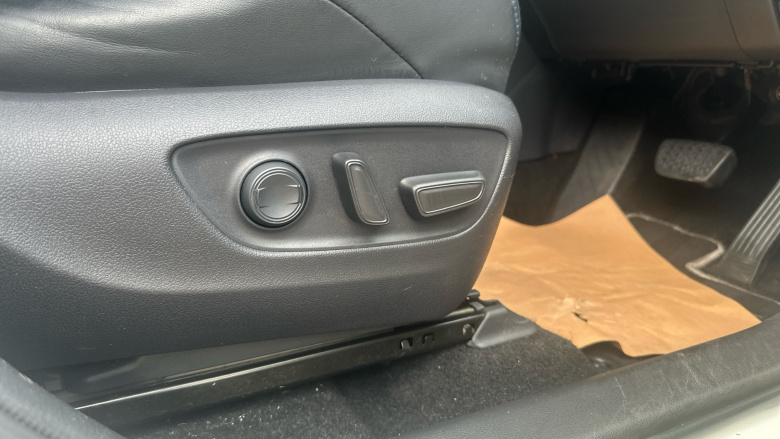 Toyota RAV4 2.5 VVT-i Hybrid Dynamic 5dr CVT Hybrid Estate